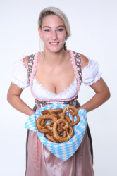 dirndl